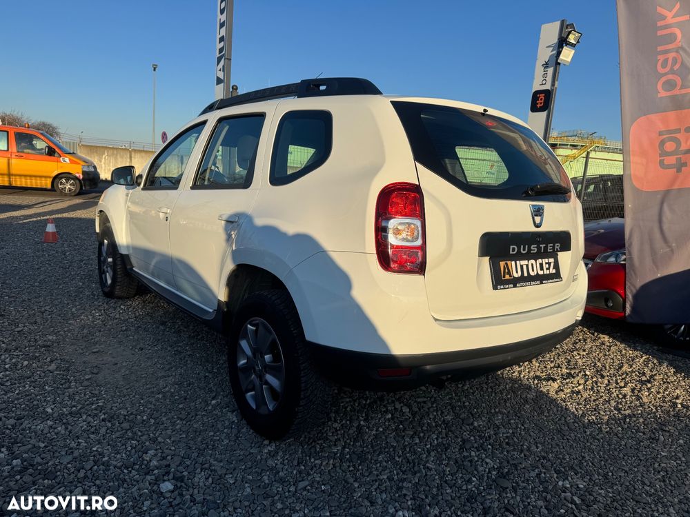 Dacia Duster 1.6 16V 105 4x2 Laureate - 4