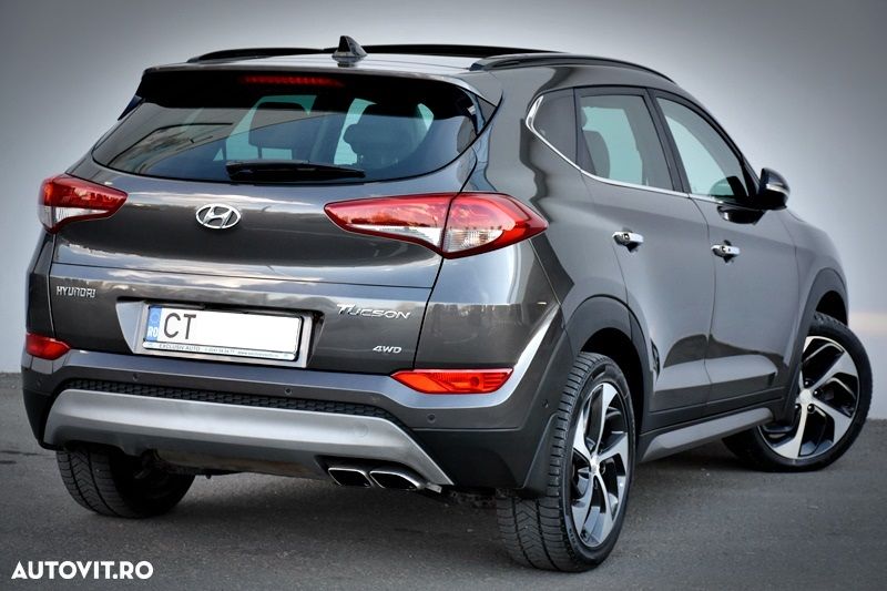 Hyundai Tucson 1.6 T-GDi 4WD 7DCT Luxury - 11