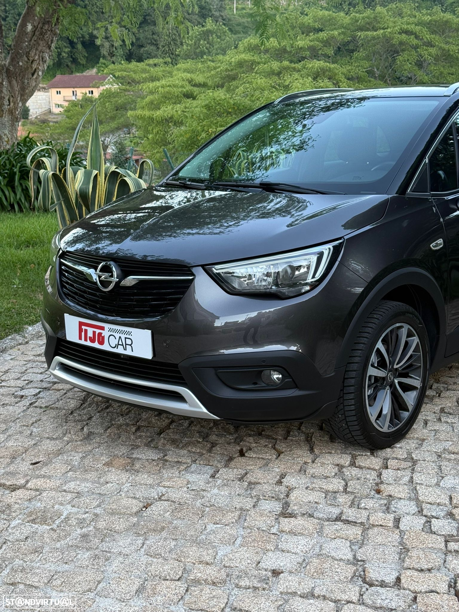 Opel Crossland X 1.2 T Innovation - 4
