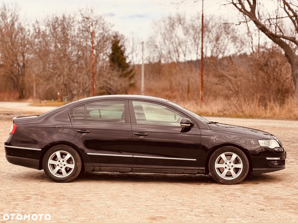 Volkswagen Passat - 14