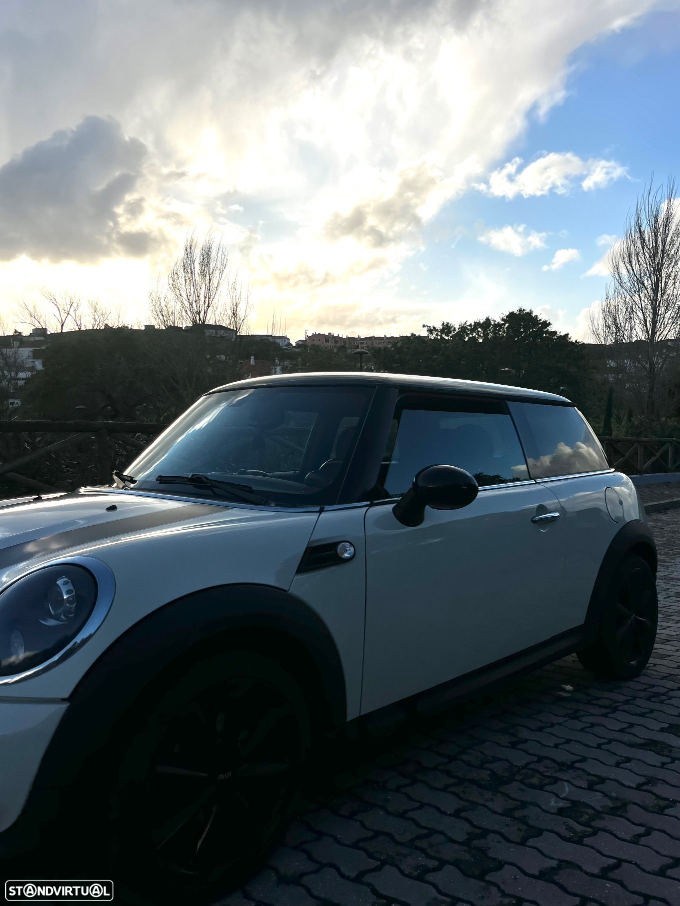 MINI 3 Portas Cooper - 1