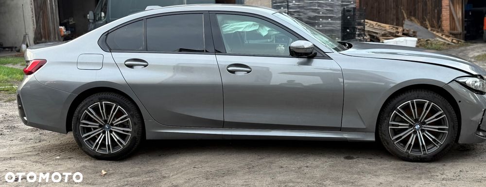 BMW Seria 3 330e PHEV xDrive M Sport Edition sport - 6