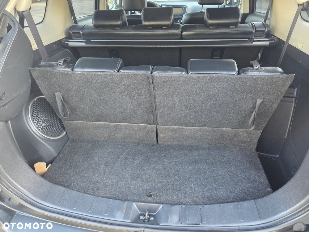 Mitsubishi Outlander 2.0 Intense + - 25