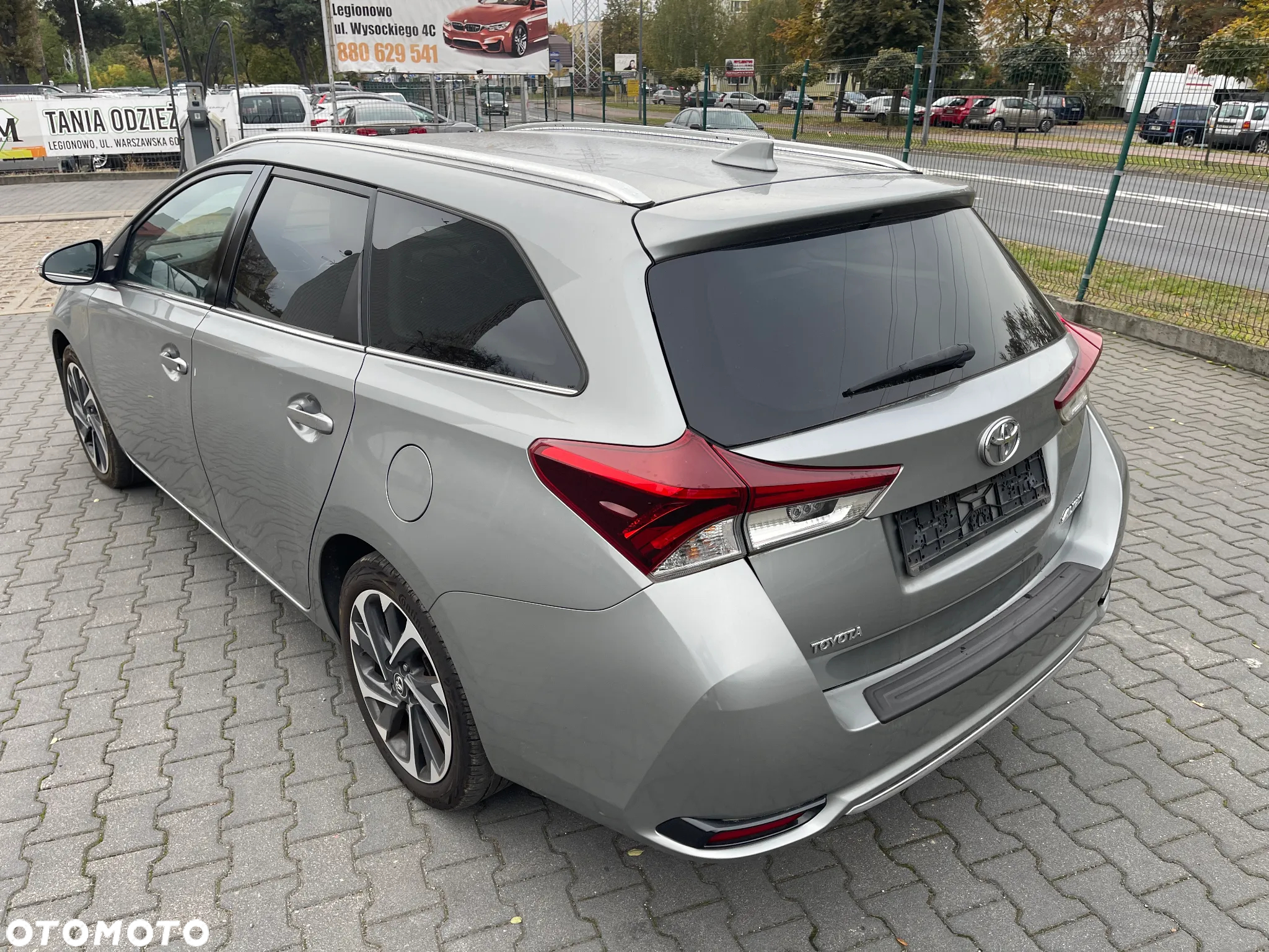 Toyota Auris 1.2 T Premium - 4