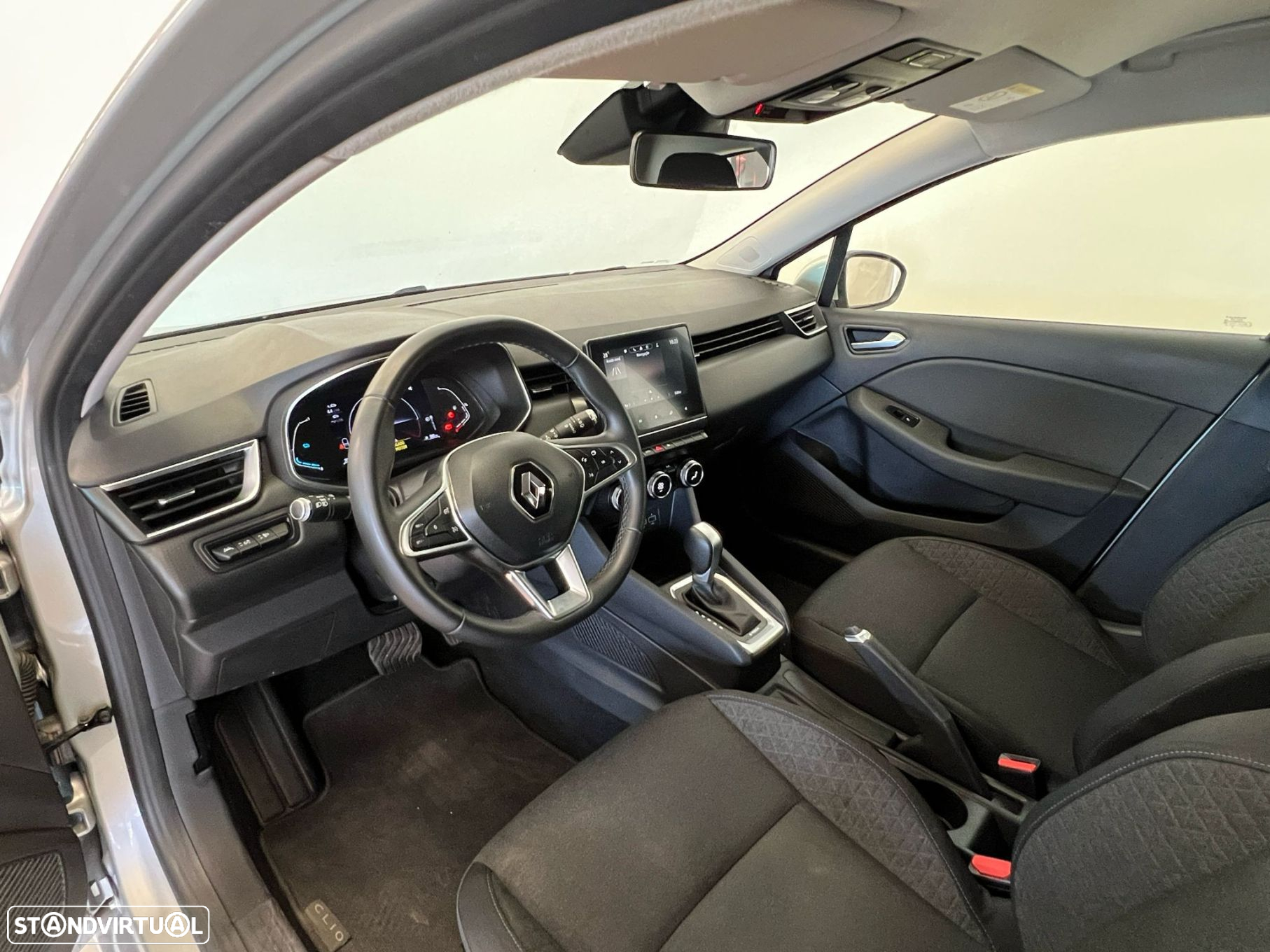 Renault Clio 1.6 E-Tech Full Hybrid Engineered - 24