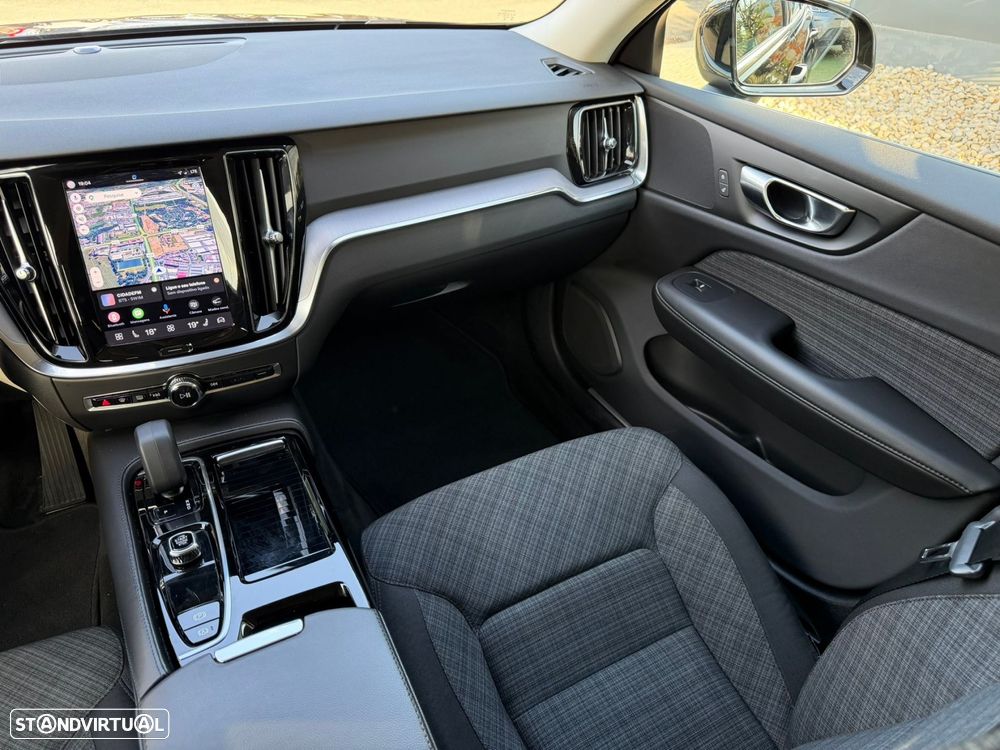 Volvo V60 2.0 T6 AWD TE Essential - 22