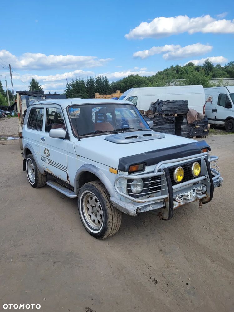 LADA NIVA 4X4 maska zderzak lampa grill błotnik drzwi zbiornik paliwa szyba lusterko klamka klapa cwiartka przód przednie - 2