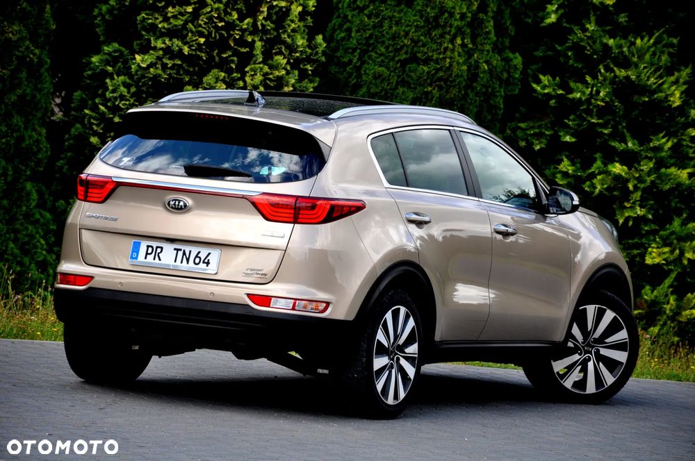 Kia Sportage 1.7 CRDI 2WD Dream-Team Edition - 17