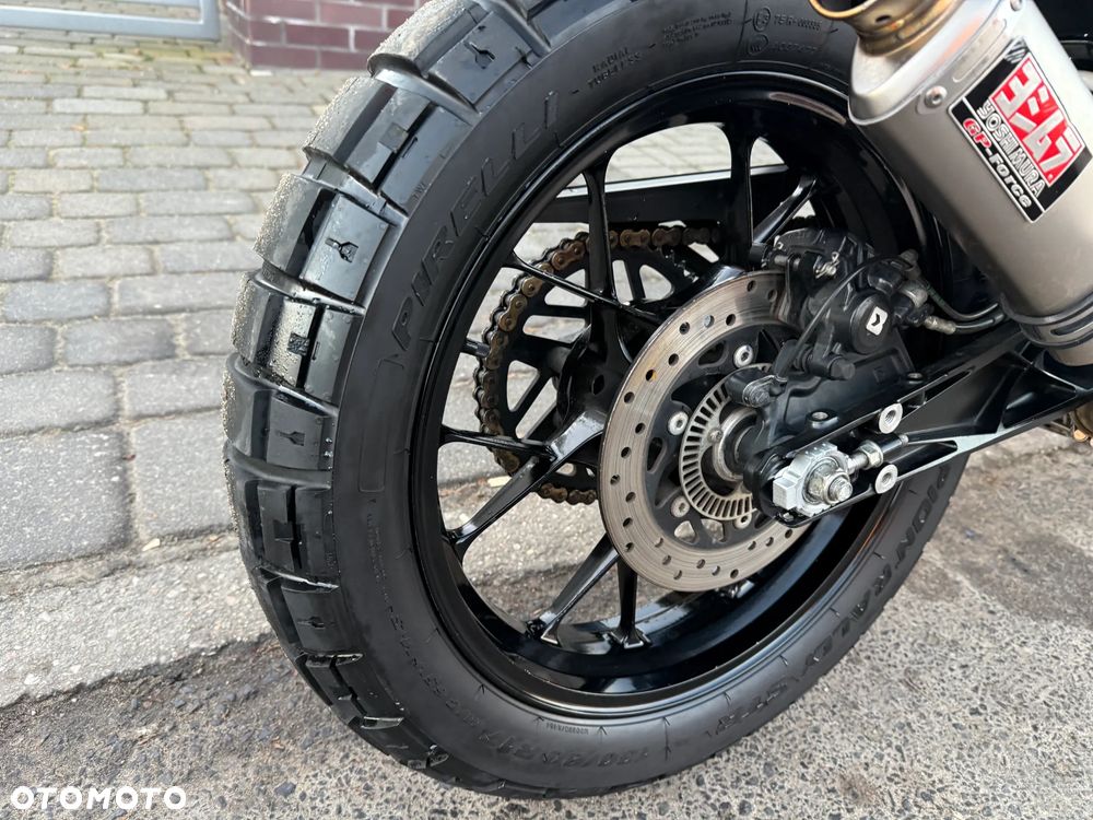 KTM Adventure - 28