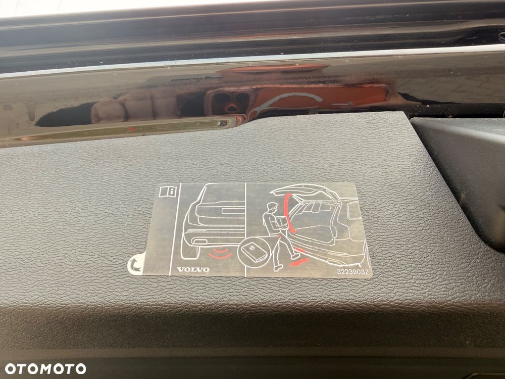 Volvo V60 D3 Geartronic Momentum Pro - 30