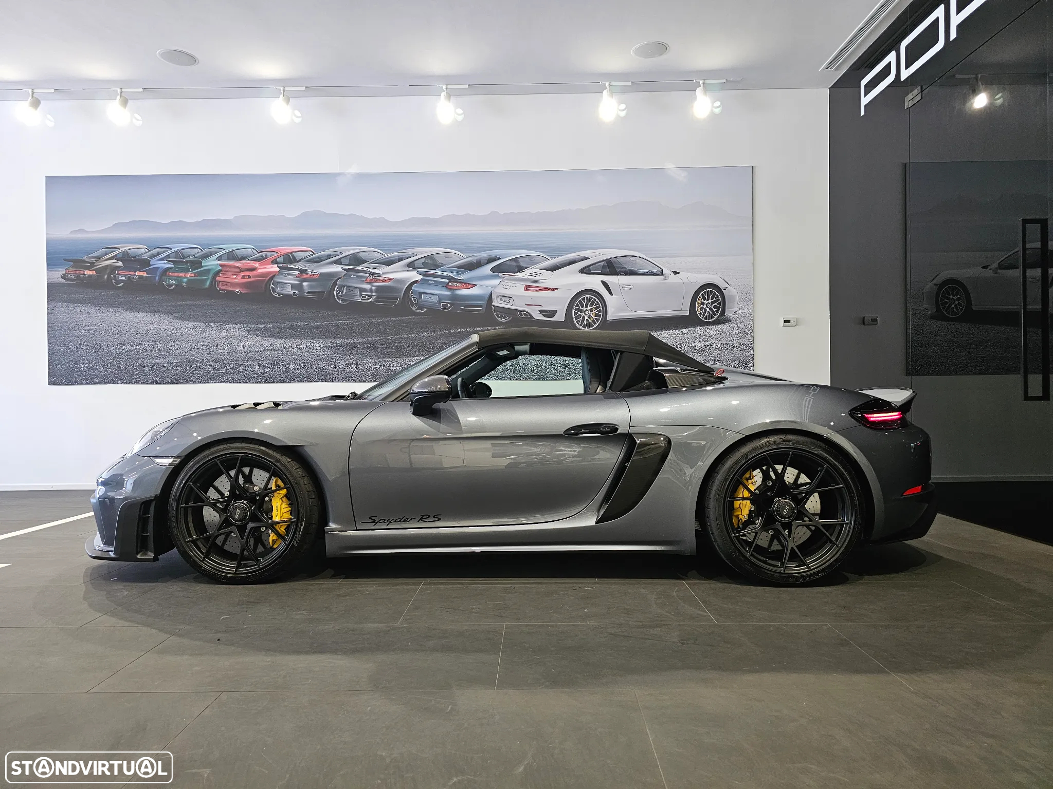 Porsche 718 Spyder - 5