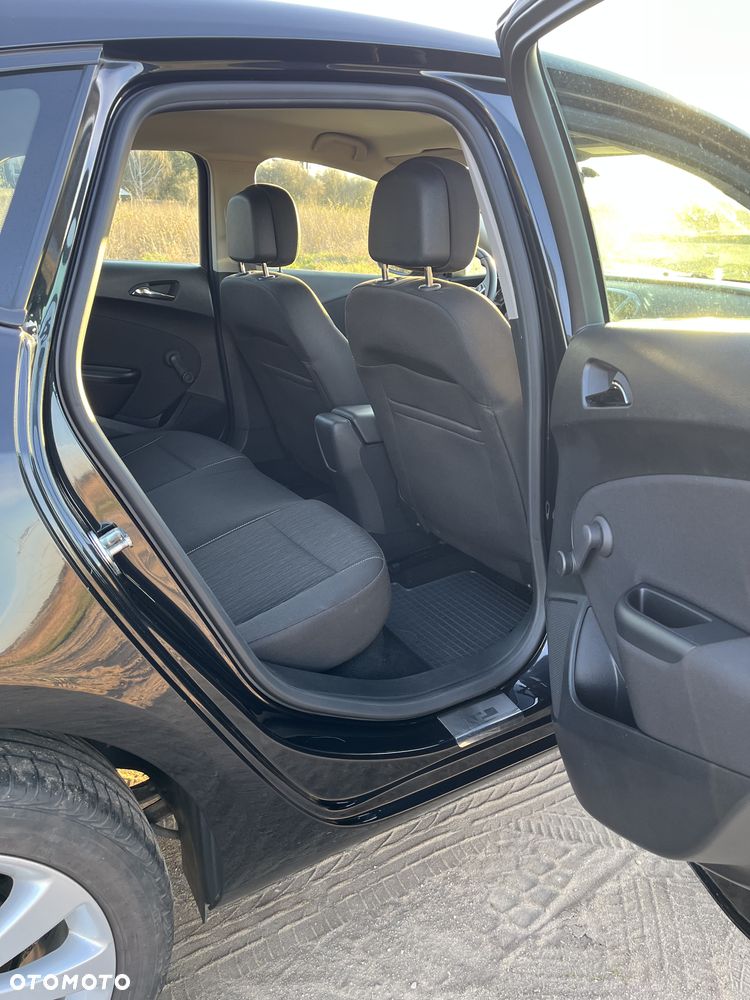 Opel Astra 1.4 T Enjoy - 19