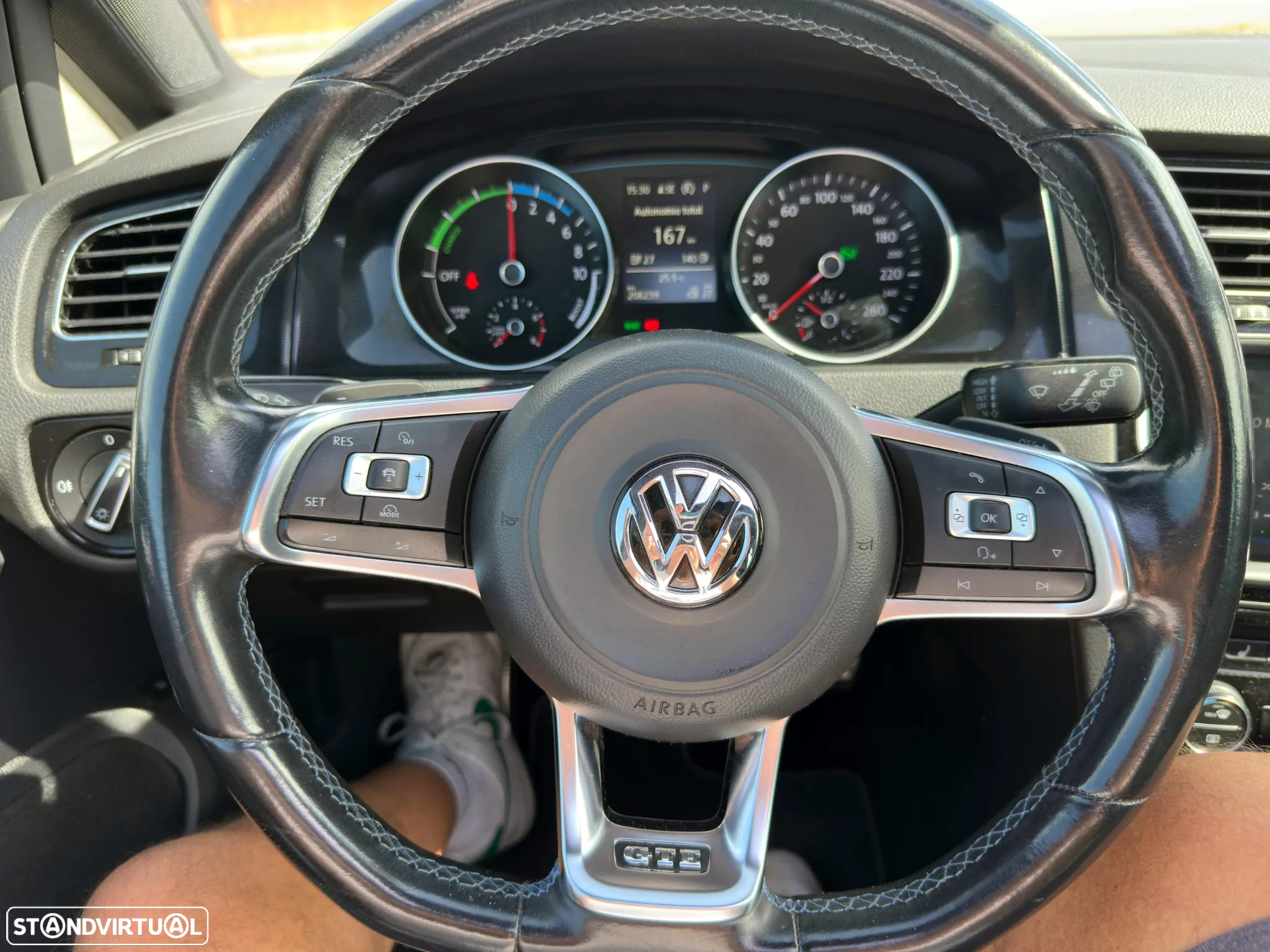 VW Golf 1.4 GTE Plug-In-Hybrid DSG - 16