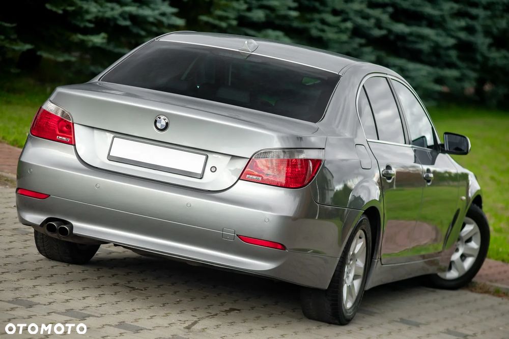 BMW Seria 5 525i - 6