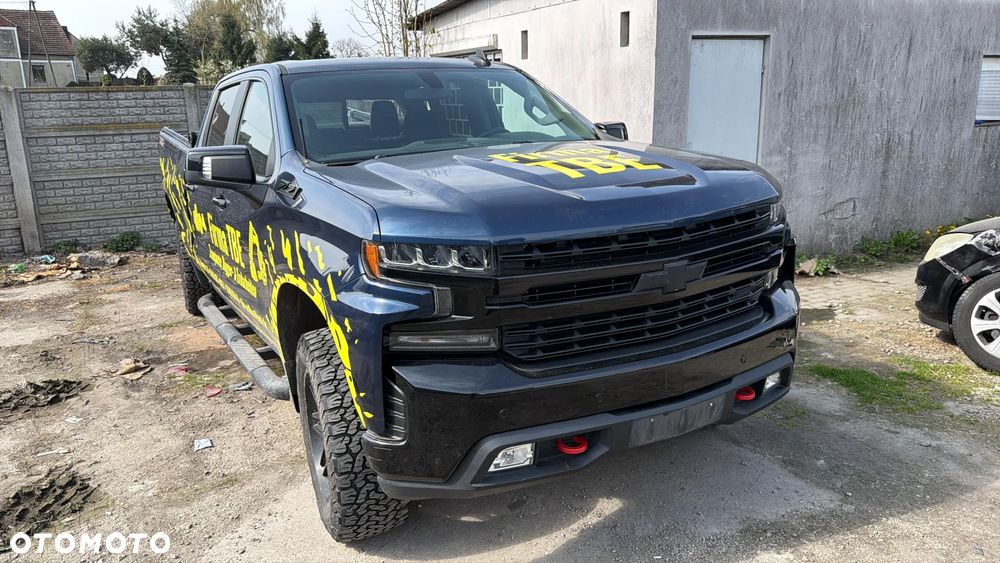 Chevrolet Silverado - 6