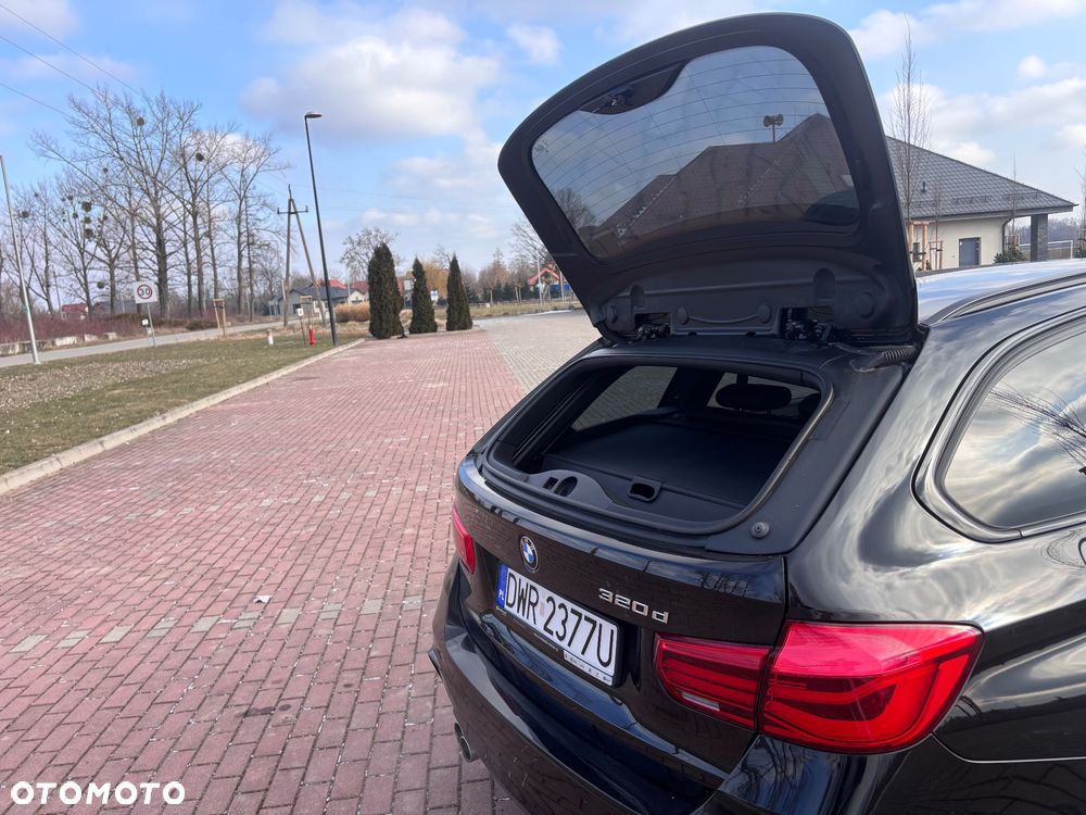 BMW Seria 3 320d M Sport - 8