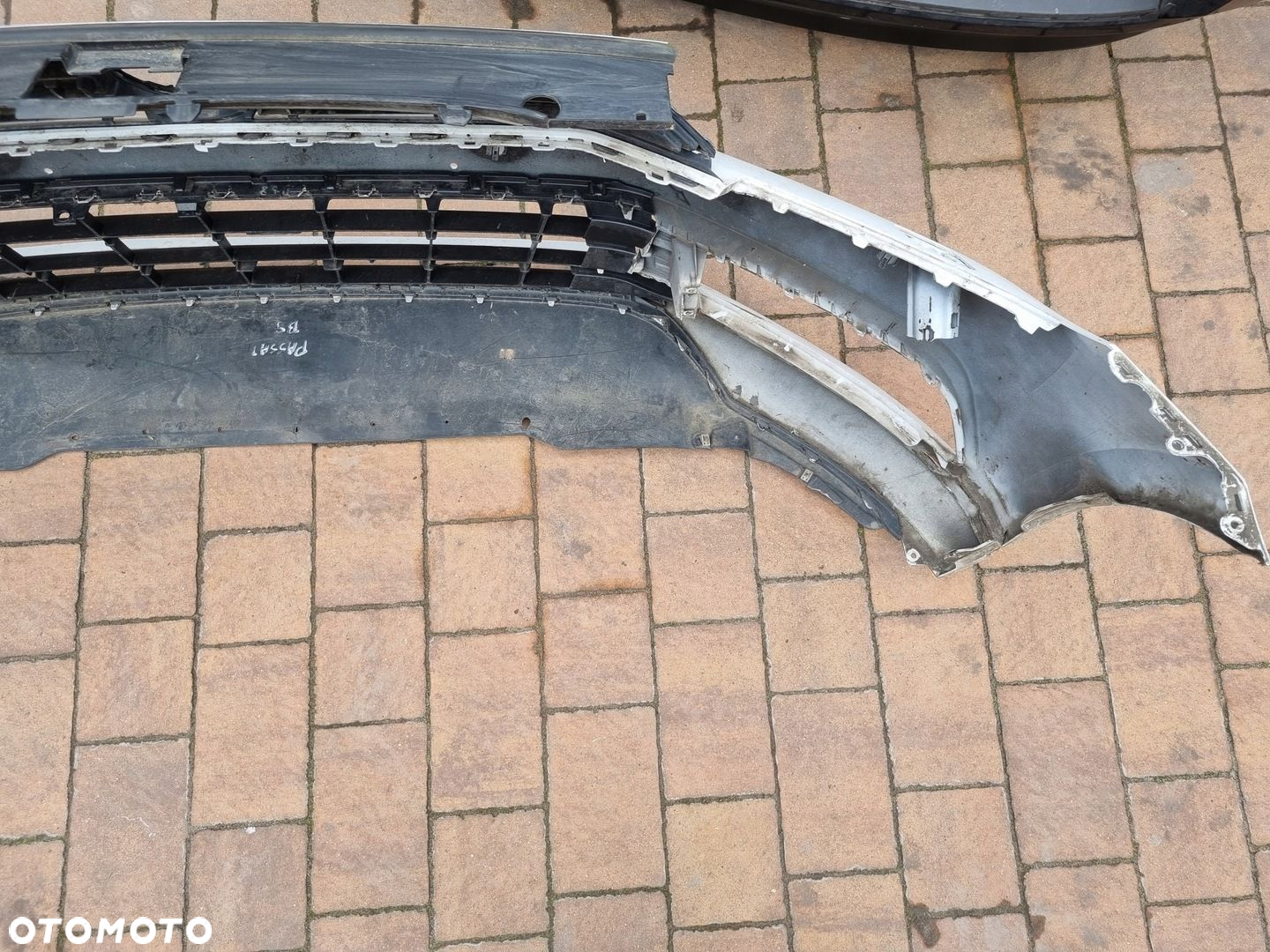 vw passat b8 highline zderzak przód spryski i 4x pdc - 7