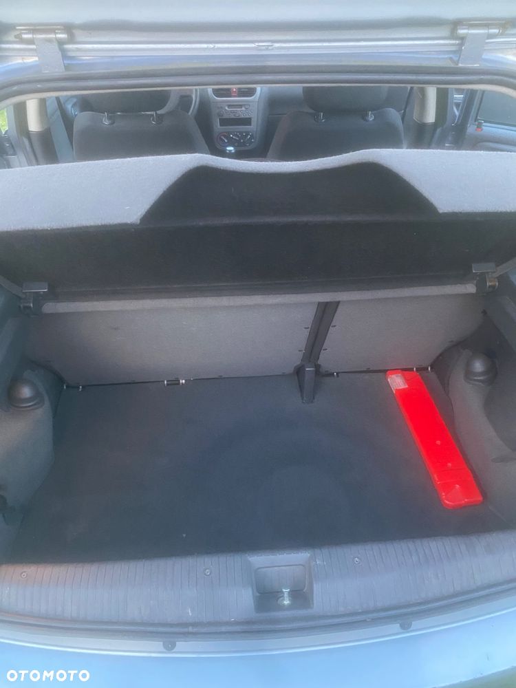 Opel Corsa - 22
