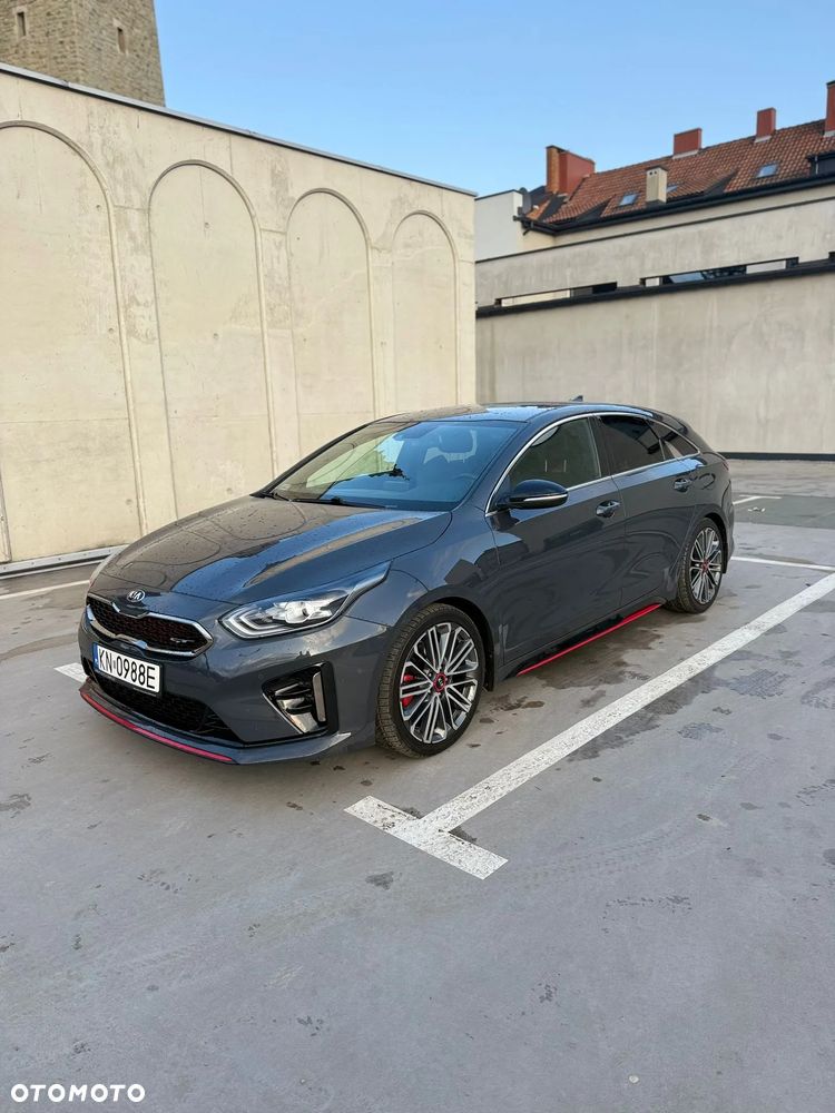 Kia ProCeed - 2
