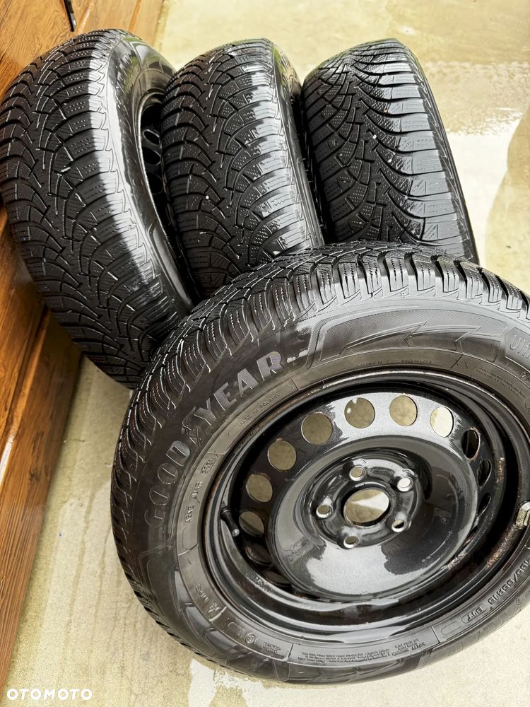 Volkswagen Touran 2.0 TDI DPF Highline - 14