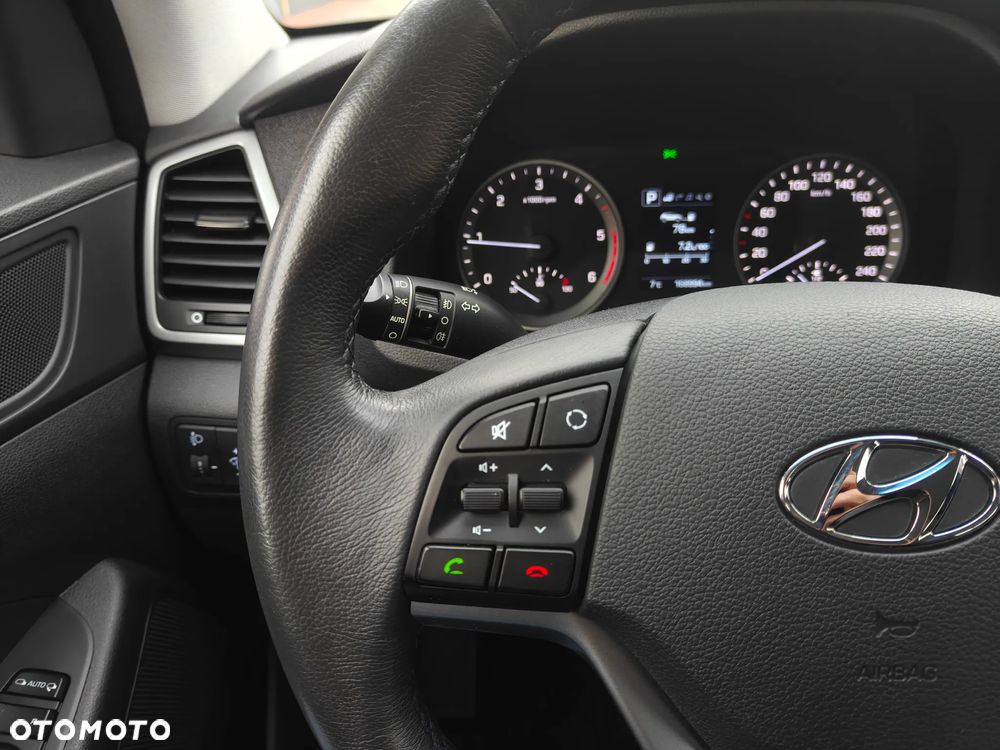 Hyundai Tucson blue 1.7 CRDi 2WD DCT Premium - 24