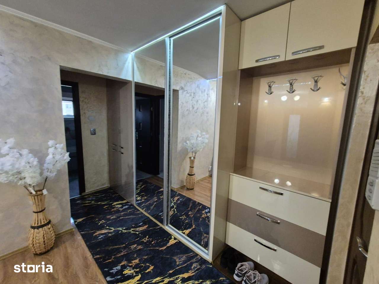 Apartament zona Craiovita Materna - Imagine principală: 3/9