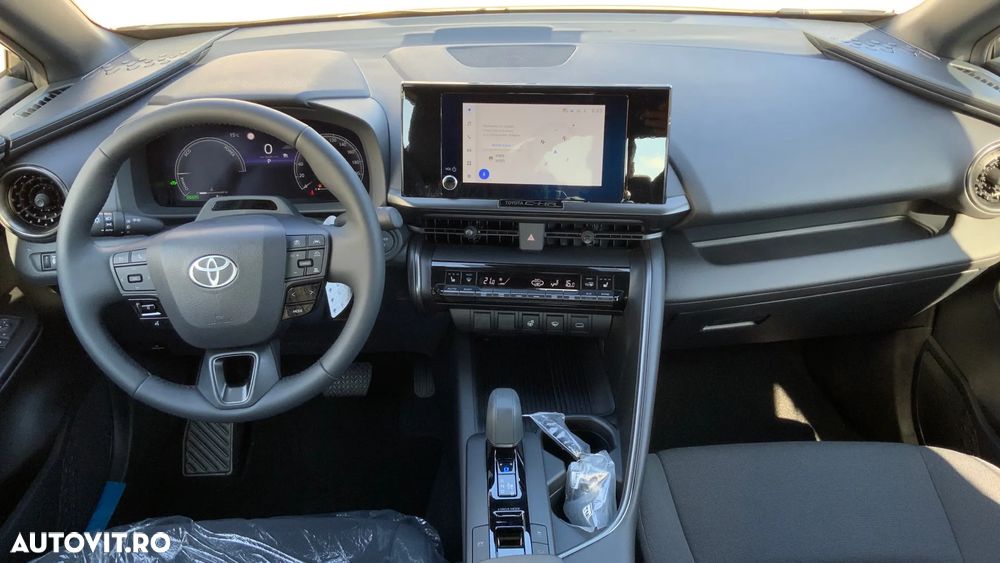 TOYOTA C-HR 2025 — imagine 9