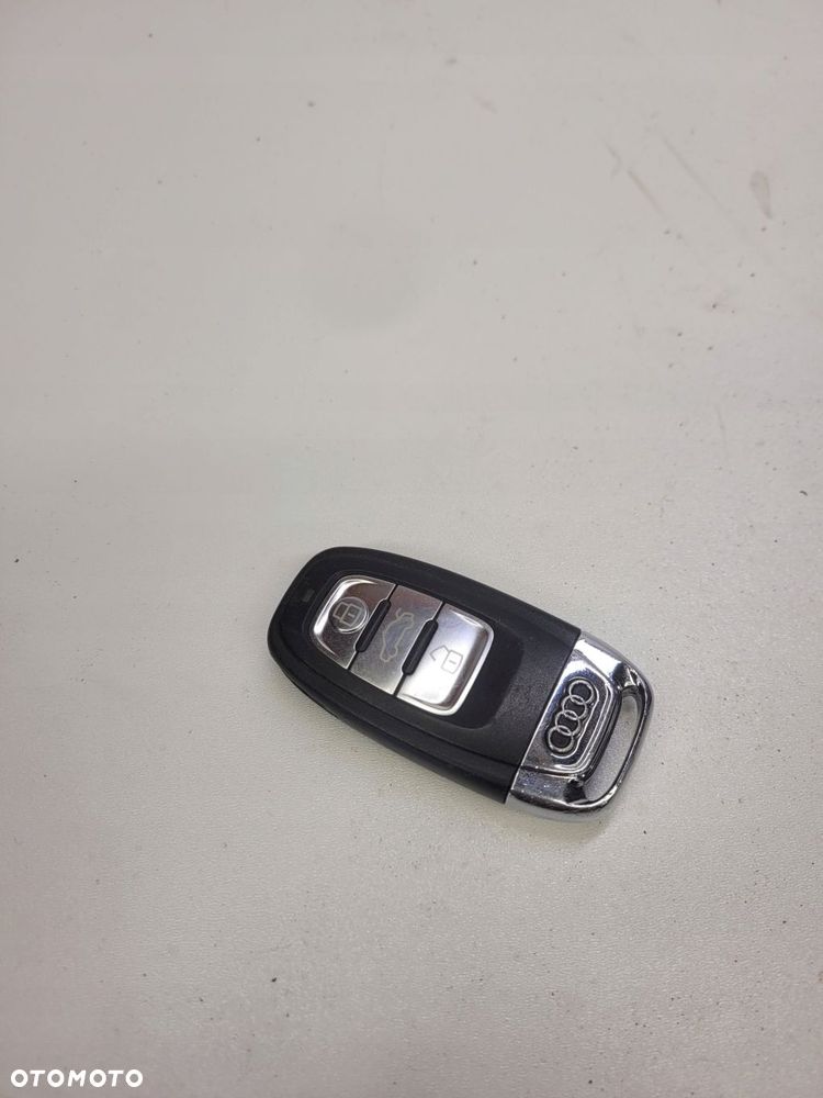 KLUCZYK PILOT AUDI A4 S4 B8 A5 S5 Q5 Q3 8K0959754H - 2