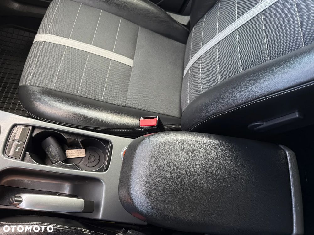 Ford Kuga 2.0 TDCi 4x4 Titanium - 23