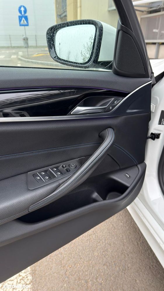 BMW Seria 5 530i Aut. M Sport Edition - 14
