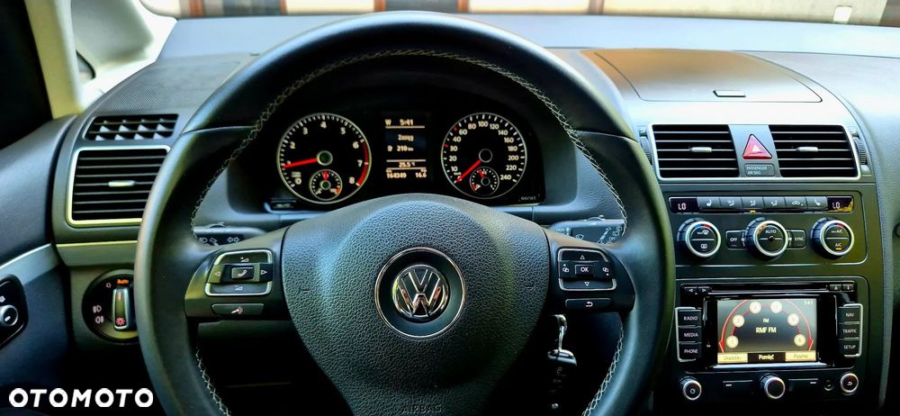 Volkswagen Touran 1.2 TSI Cup - 17