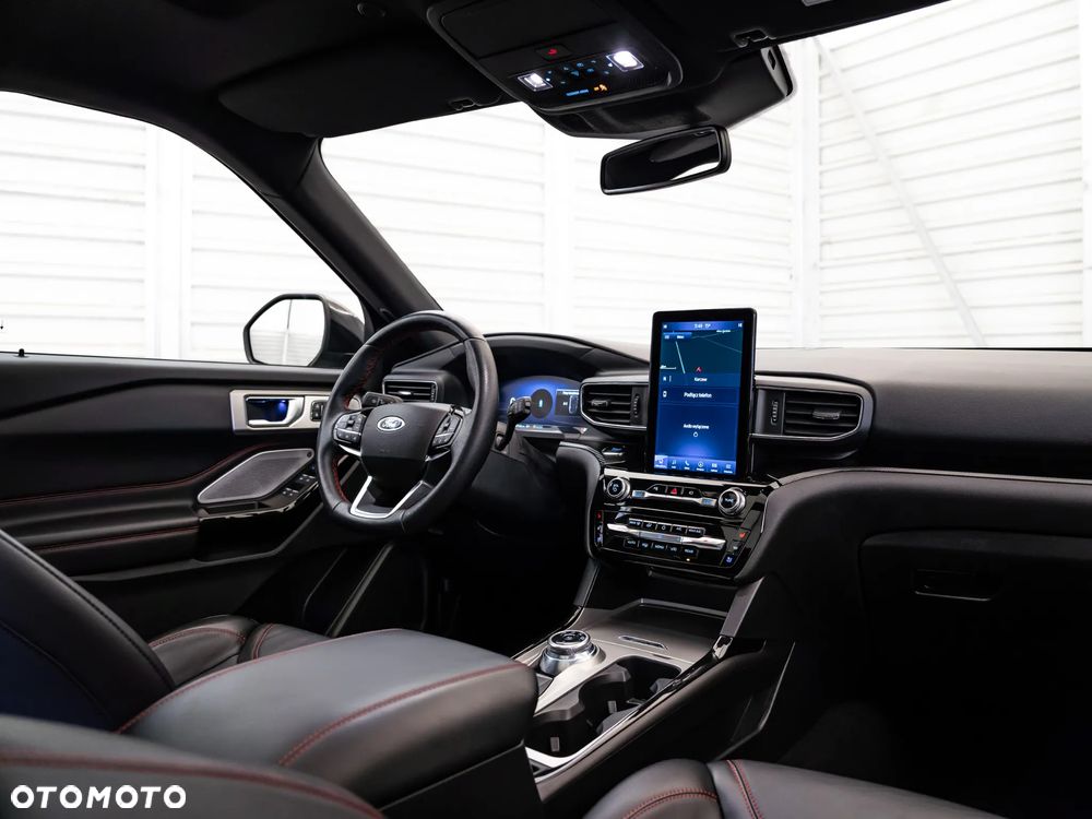 Ford Explorer - 27