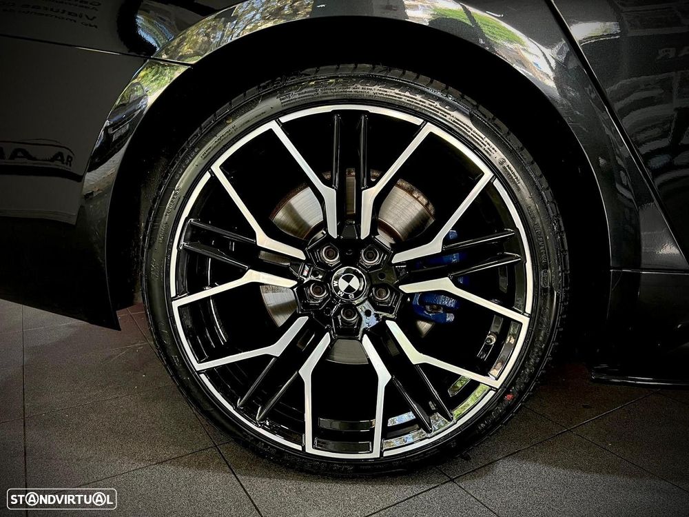 BMW 530 e Pack Desportivo M - 41