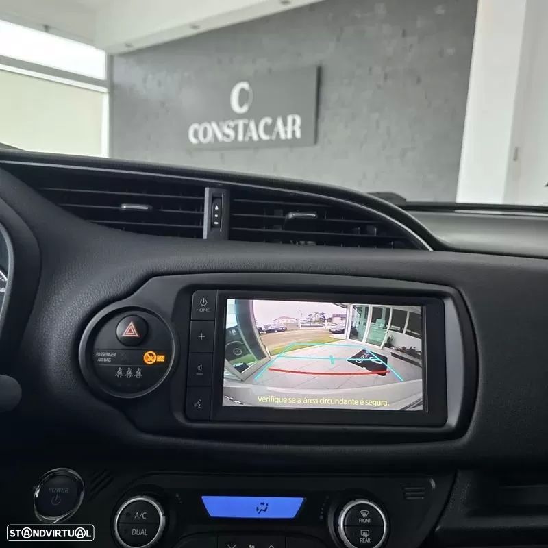 Toyota Yaris 1.5 HSD 20 Anos - 20