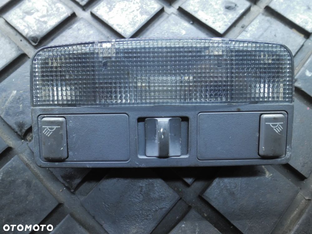 LAMPKA PODSUFITKI AUDI A3 8L 8D0947111 - 1