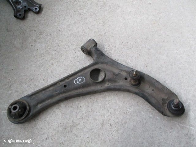 Braço Suspensão BRA60 TOYOTA YARIS VERSO 2001 1.4D4D FRENTE DRT - 1