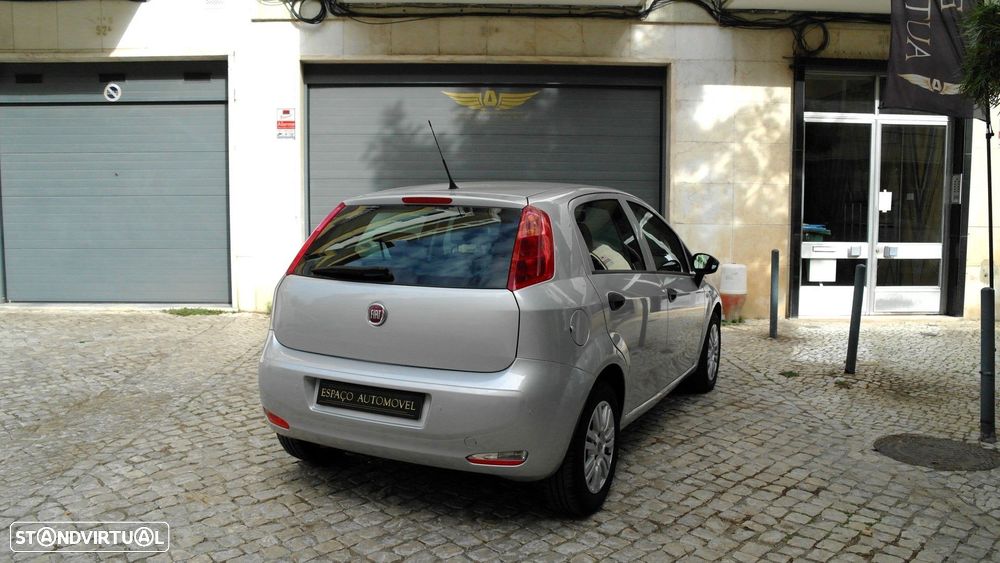 Fiat Punto 1.3 M-Jet Lounge S&S - 11