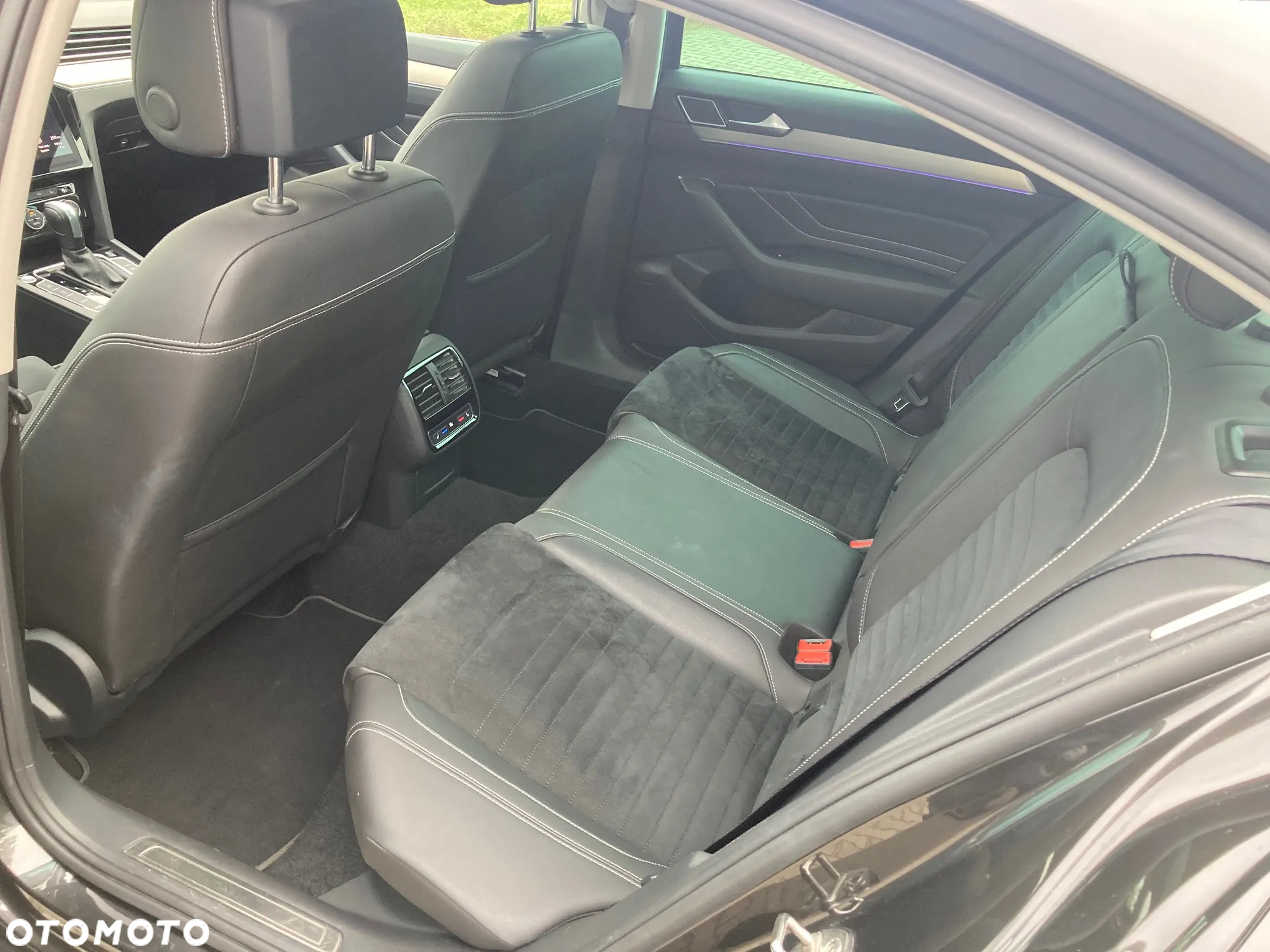 Volkswagen Passat 2.0 TSI Elegance DSG - 9