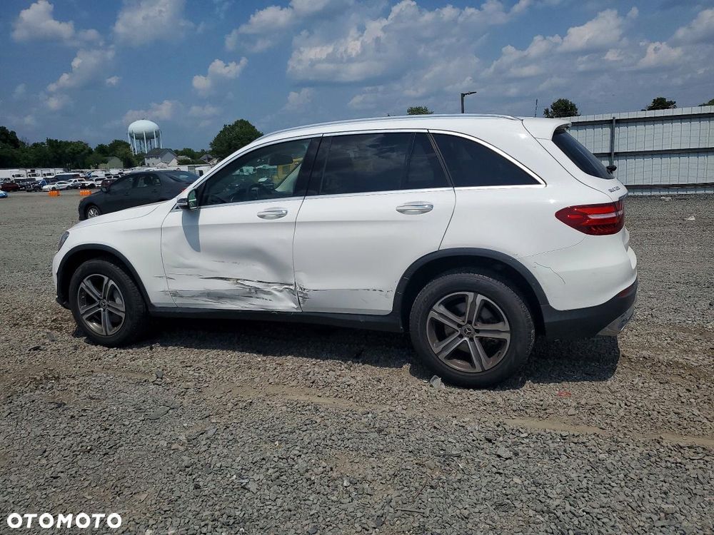 Mercedes-Benz GLC 300 4Matic 9G-TRONIC - 3