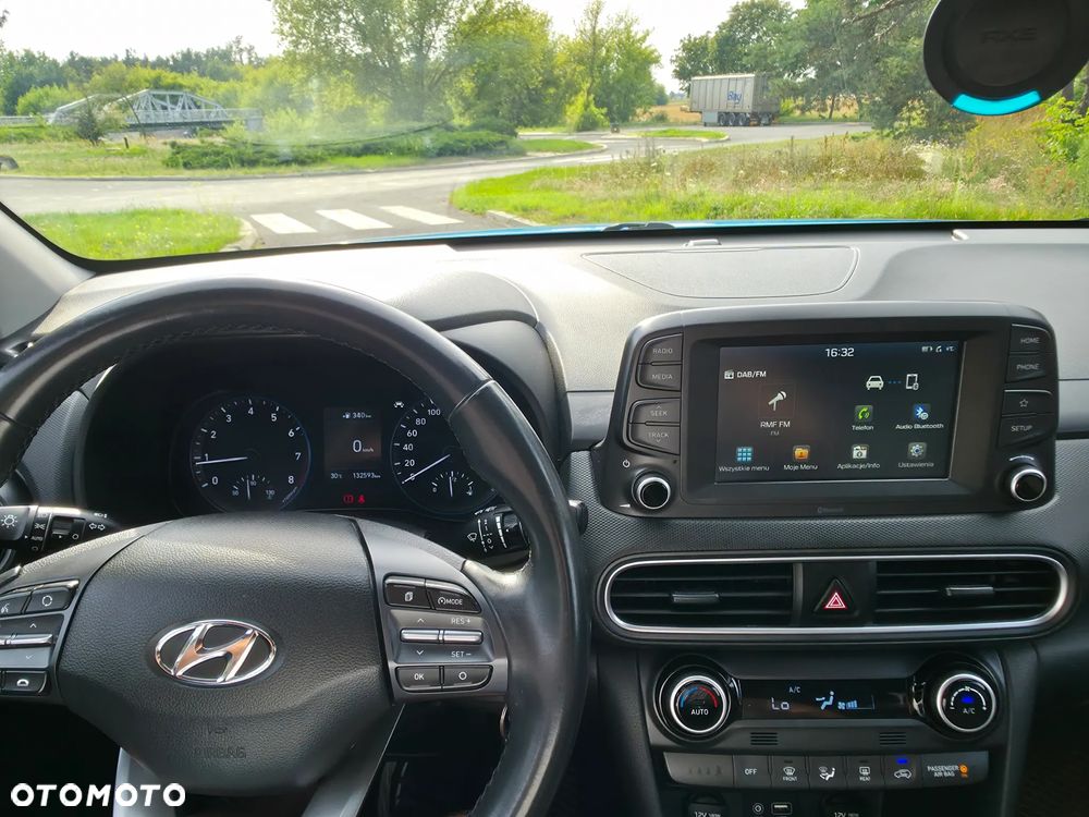 Hyundai Kona - 8