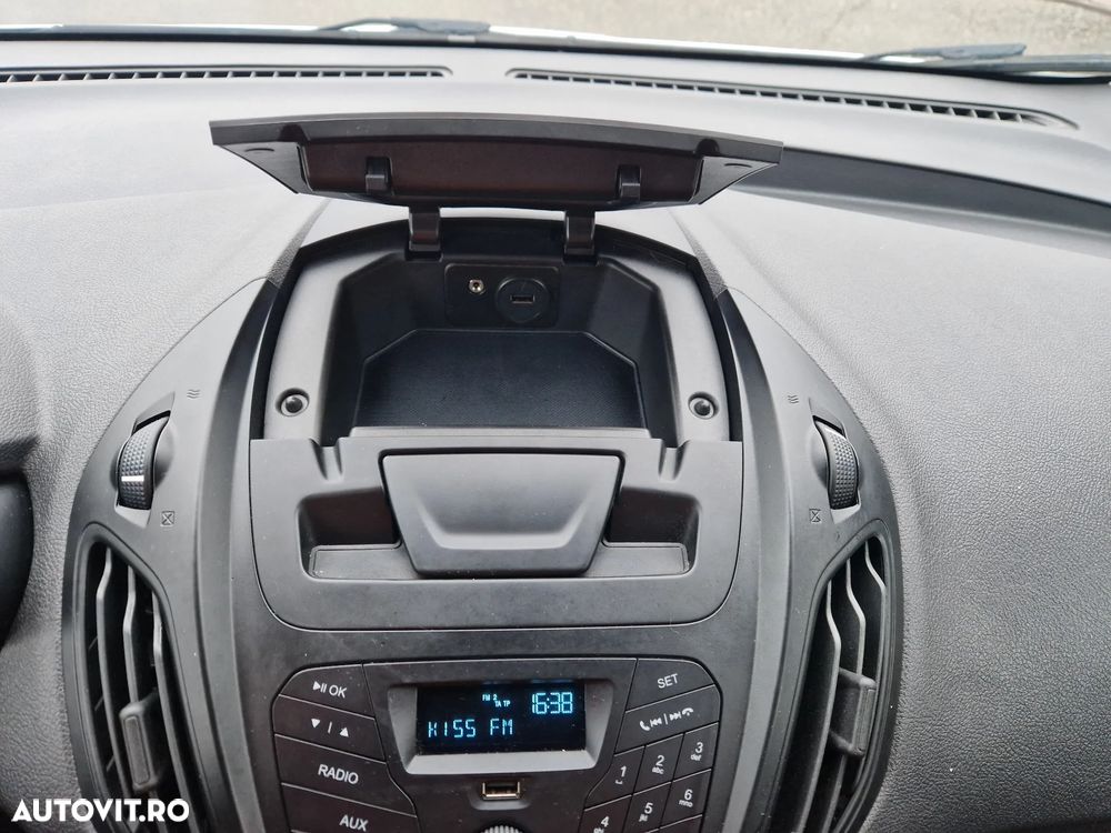 Ford Tourneo Courier - 14