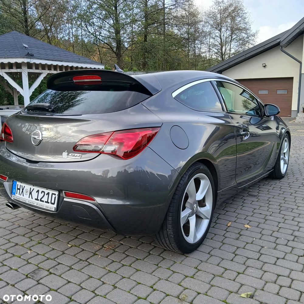 Opel Astra - 2