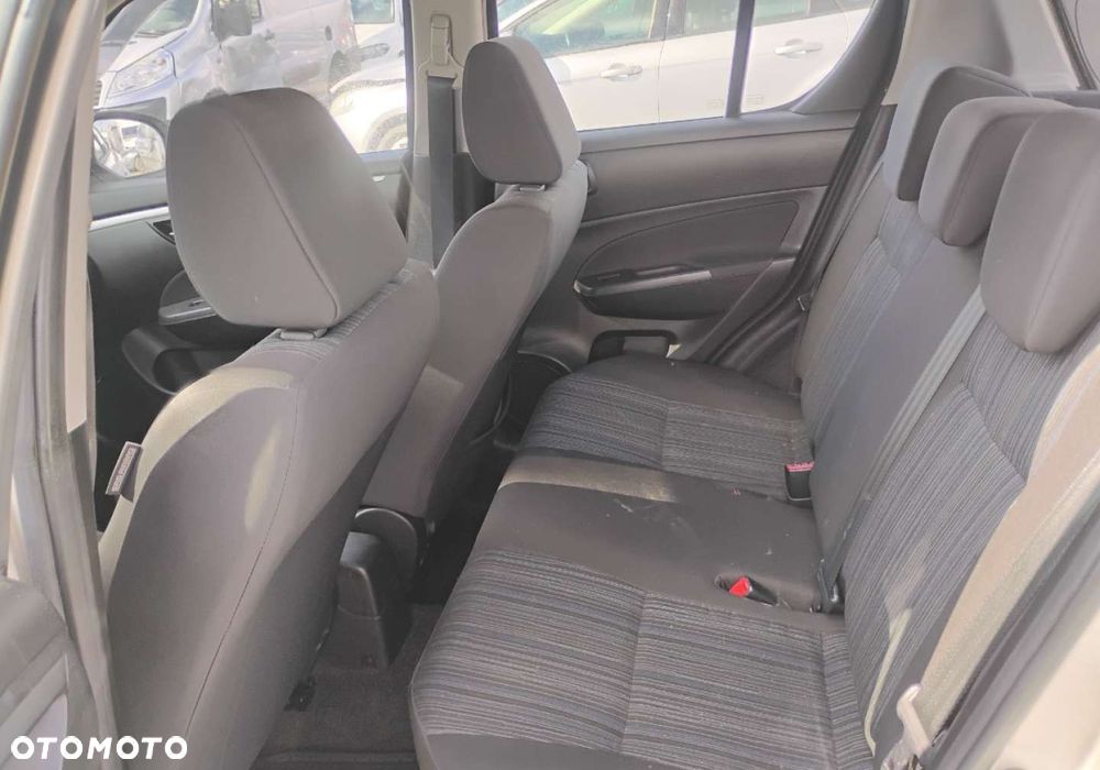 Suzuki Swift - 10