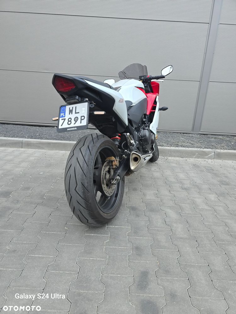 Honda CBR - 27