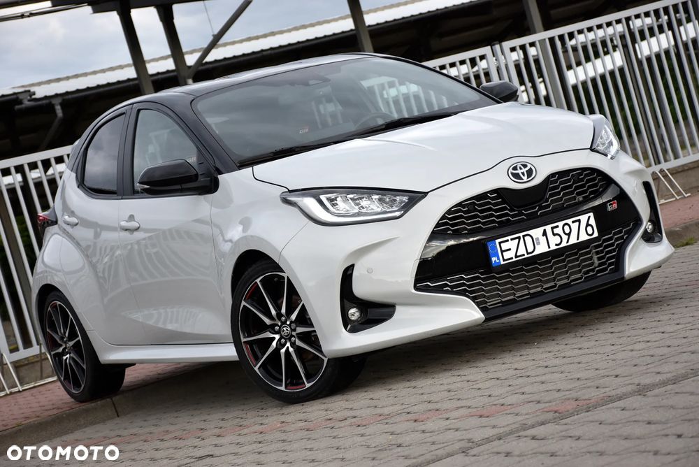 Toyota Yaris Hybrid 1.5 GR Sport - 5