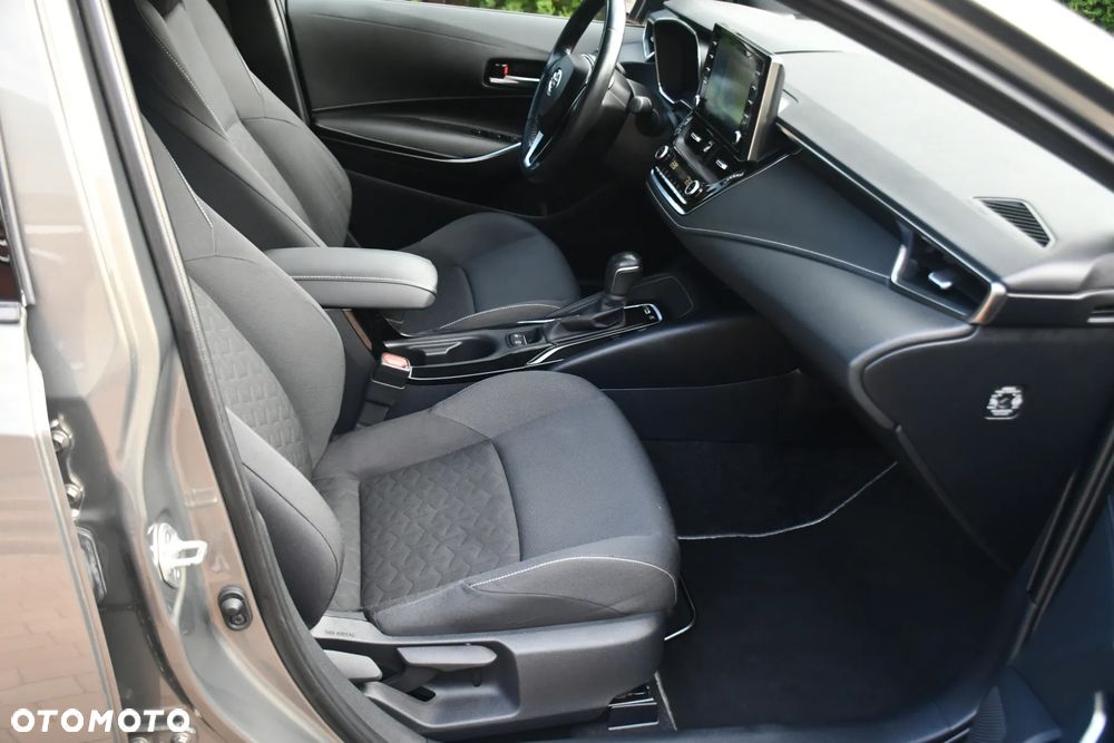 Toyota Corolla 1.8 Hybrid Trek - 25