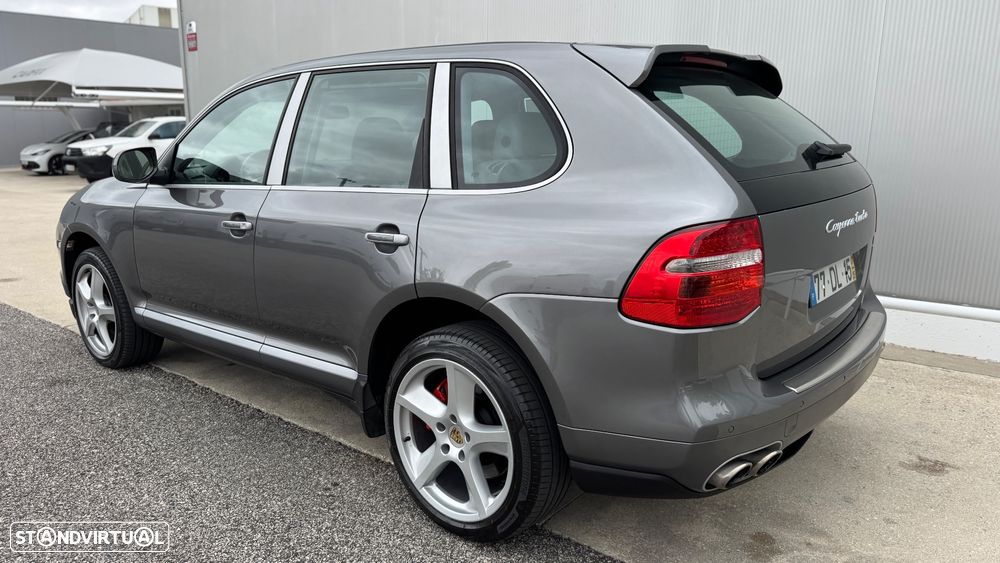 Porsche Cayenne Turbo - 5