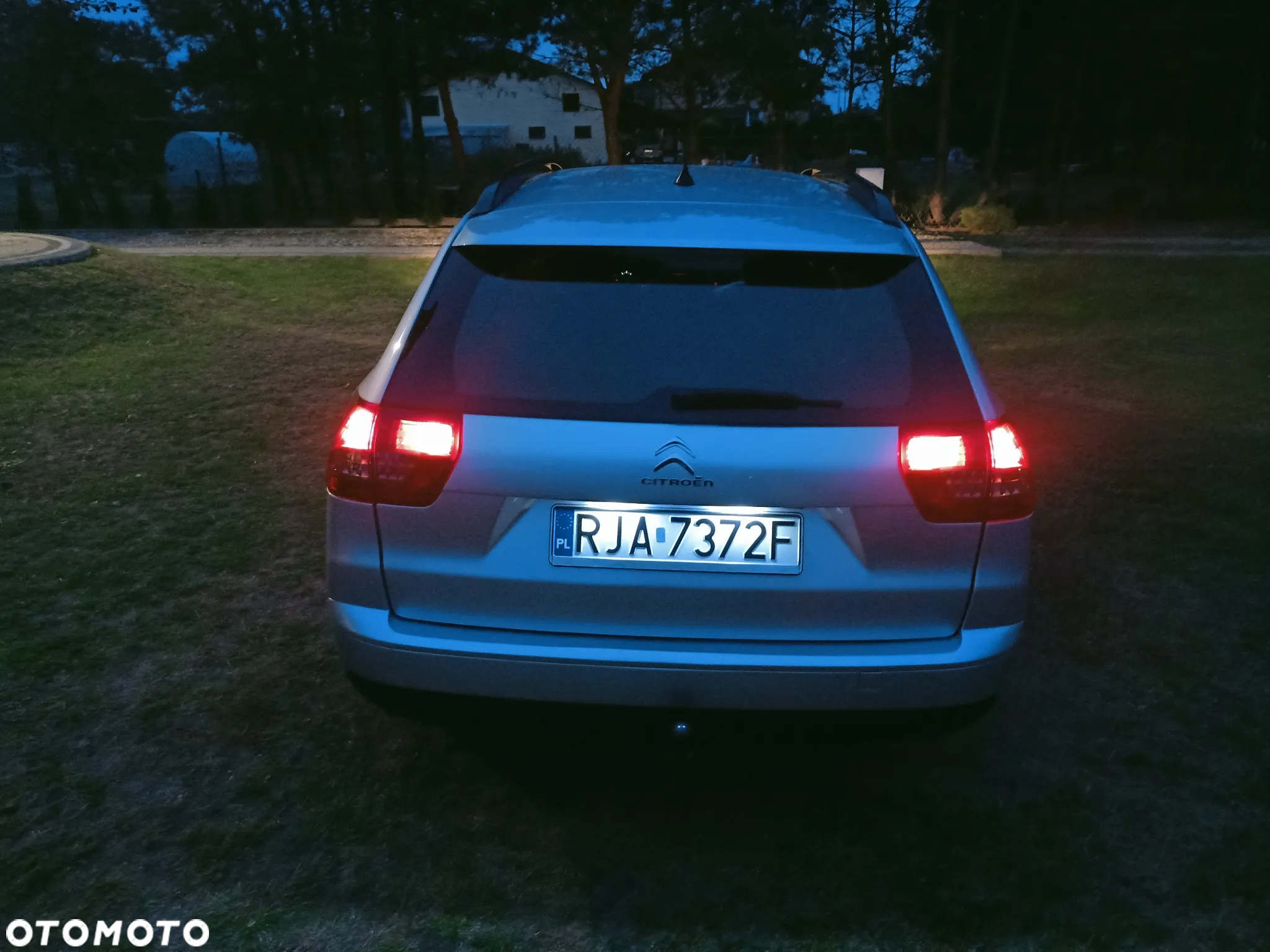 Citroën C5 Tourer e-HDi 115 EGS6 FAP Tendance - 9