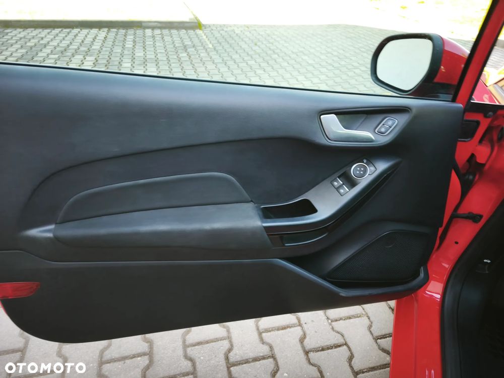 Ford Fiesta 1.1 S&S TREND - 12