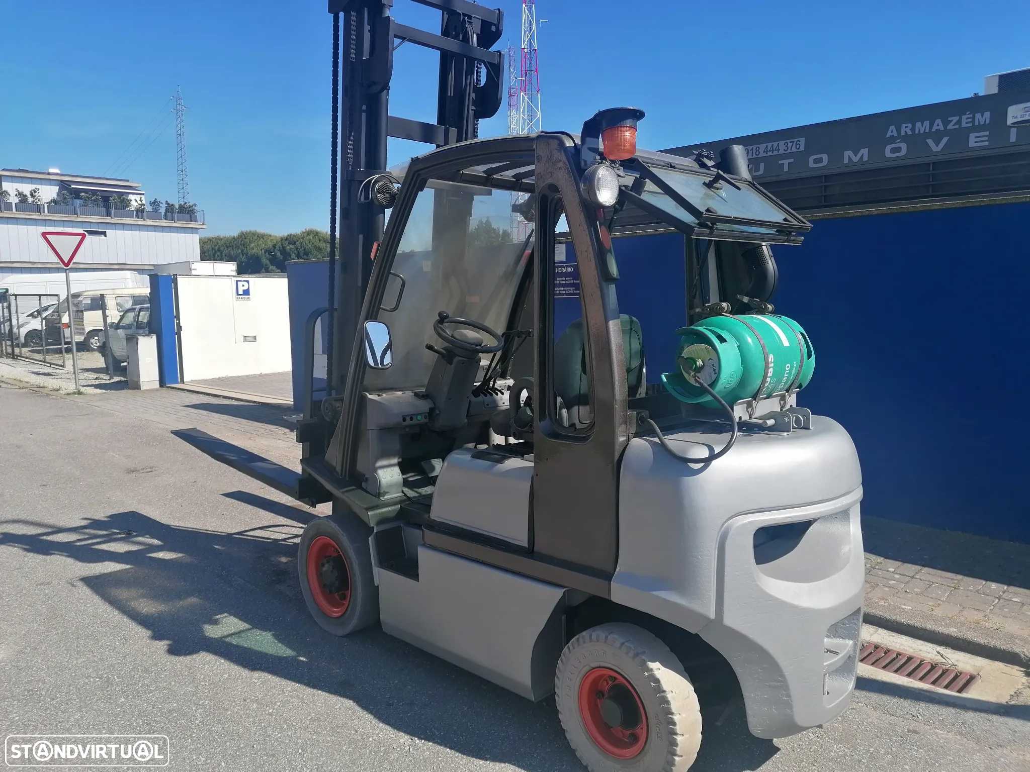 Nissan Empilhador - 3
